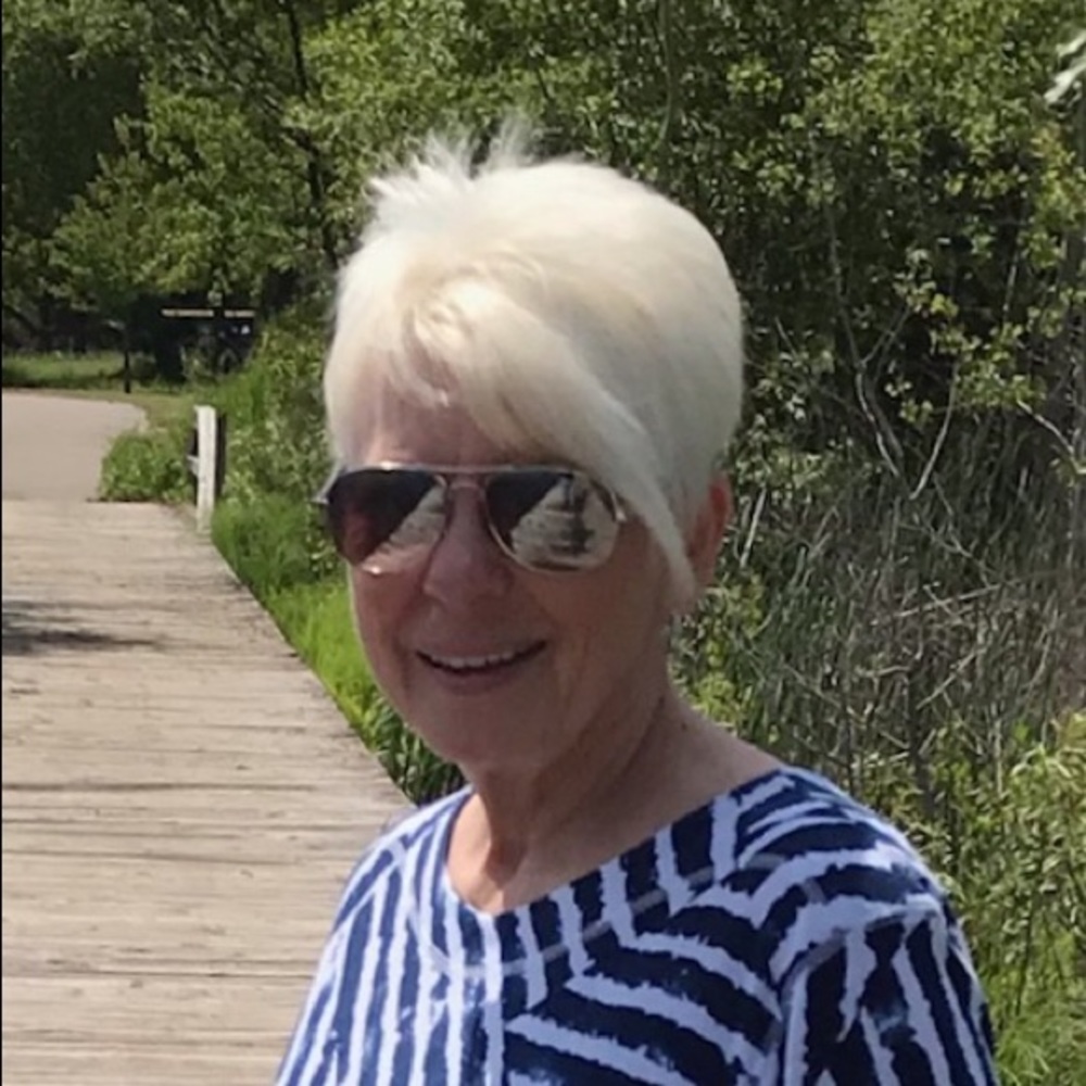 Meet your Posher, Louanne